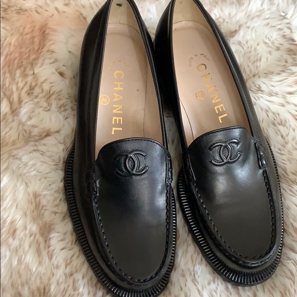CHANEL Shoes - 100% AUTHENTIC CHANEL SHOES SIZE 35 SOLD